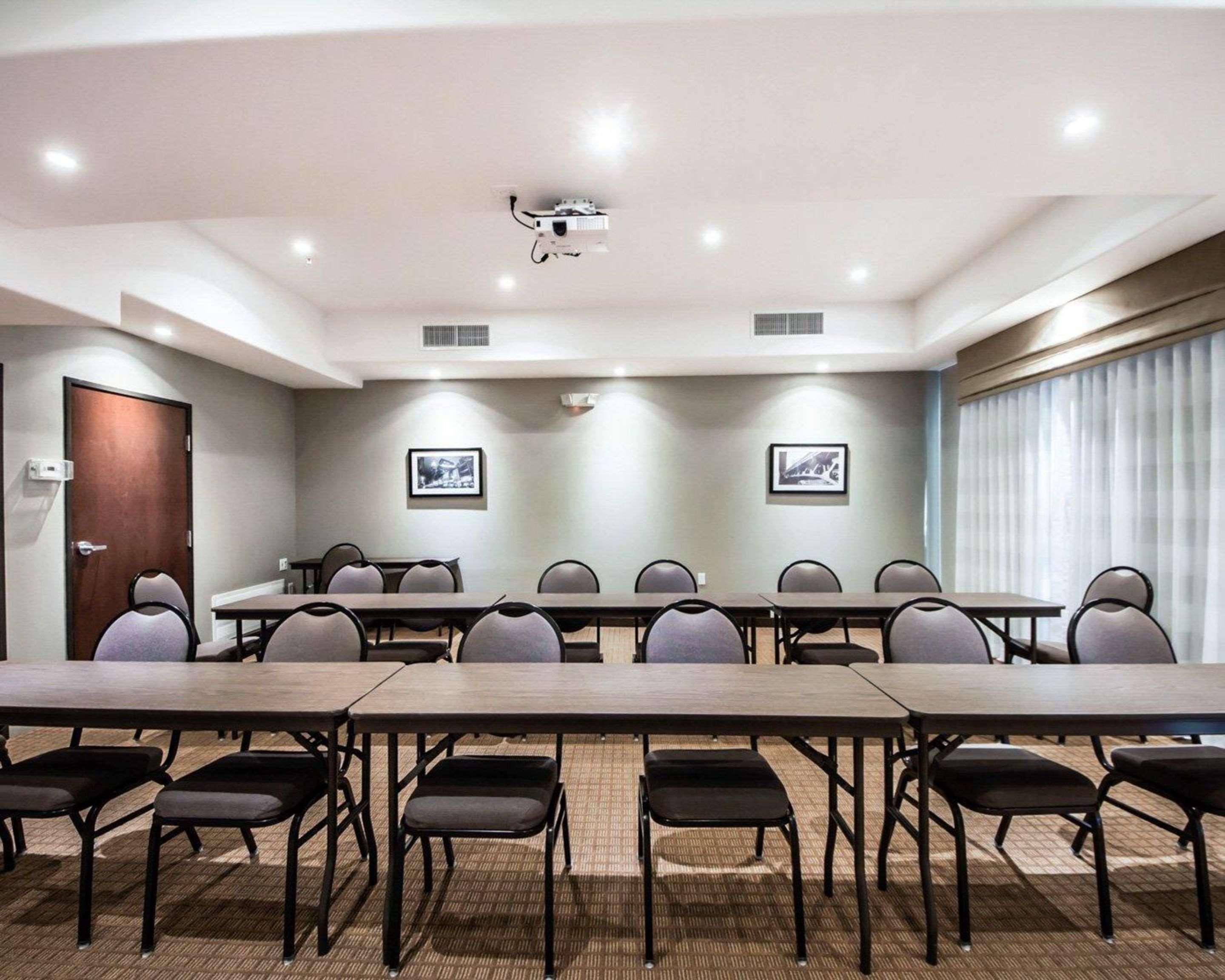 Sleep Inn & Suites Hennessey North Εξωτερικό φωτογραφία